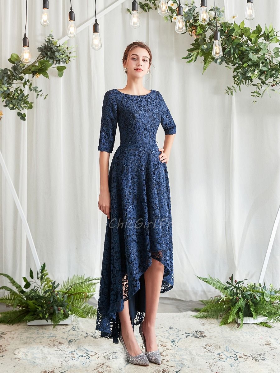 Robe Ceremonie Asymetrique Courte Devant Longue Derriere Bleu Marine Dentelle Avec Manche