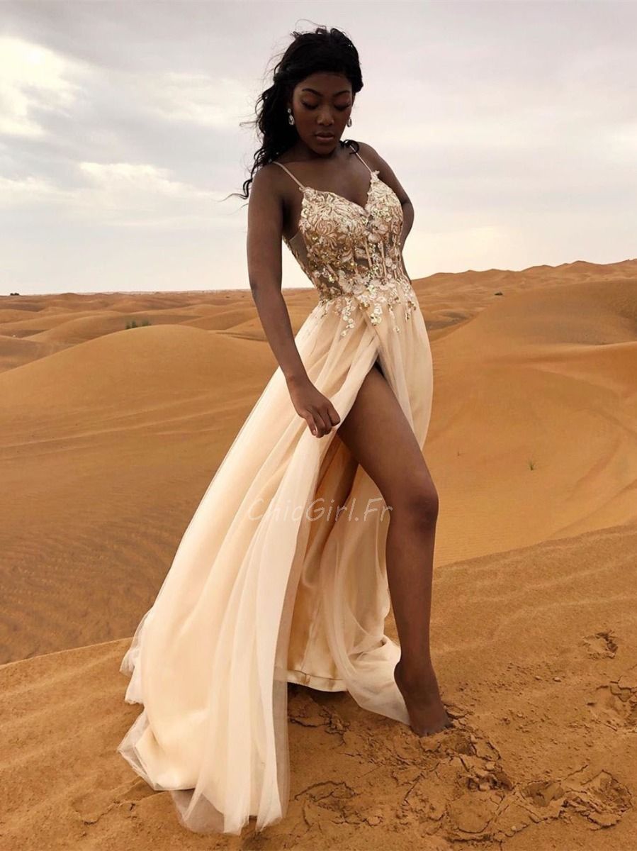 Robe De Bal Longue Doree Dentelle Tulle Fluide Avec Fente Bretelle