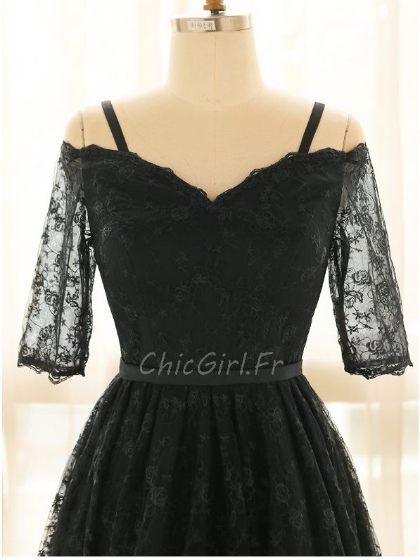 New Look - Robe courte en dentelle à manches longues - Noir