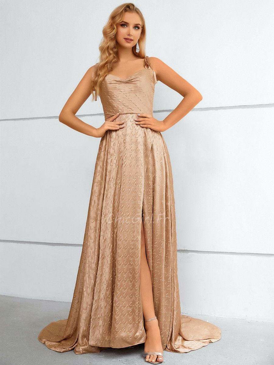Col bénitier robe deals de mariée