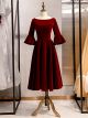 Robe De Soirée  Simple Pas Cher Hiver Courte Bordeaux Velours Avec Volant Manches Col Bateau