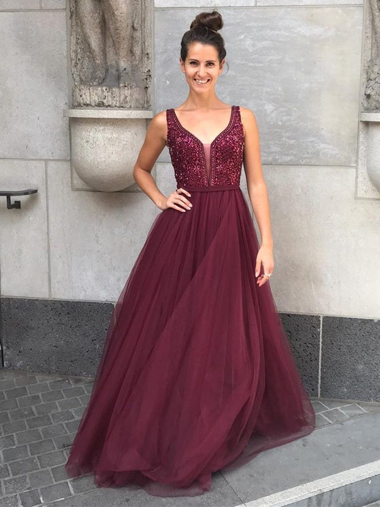 Robe De Bal Princesse Longue Bordeaux Tulle Strass Perle Décolleté