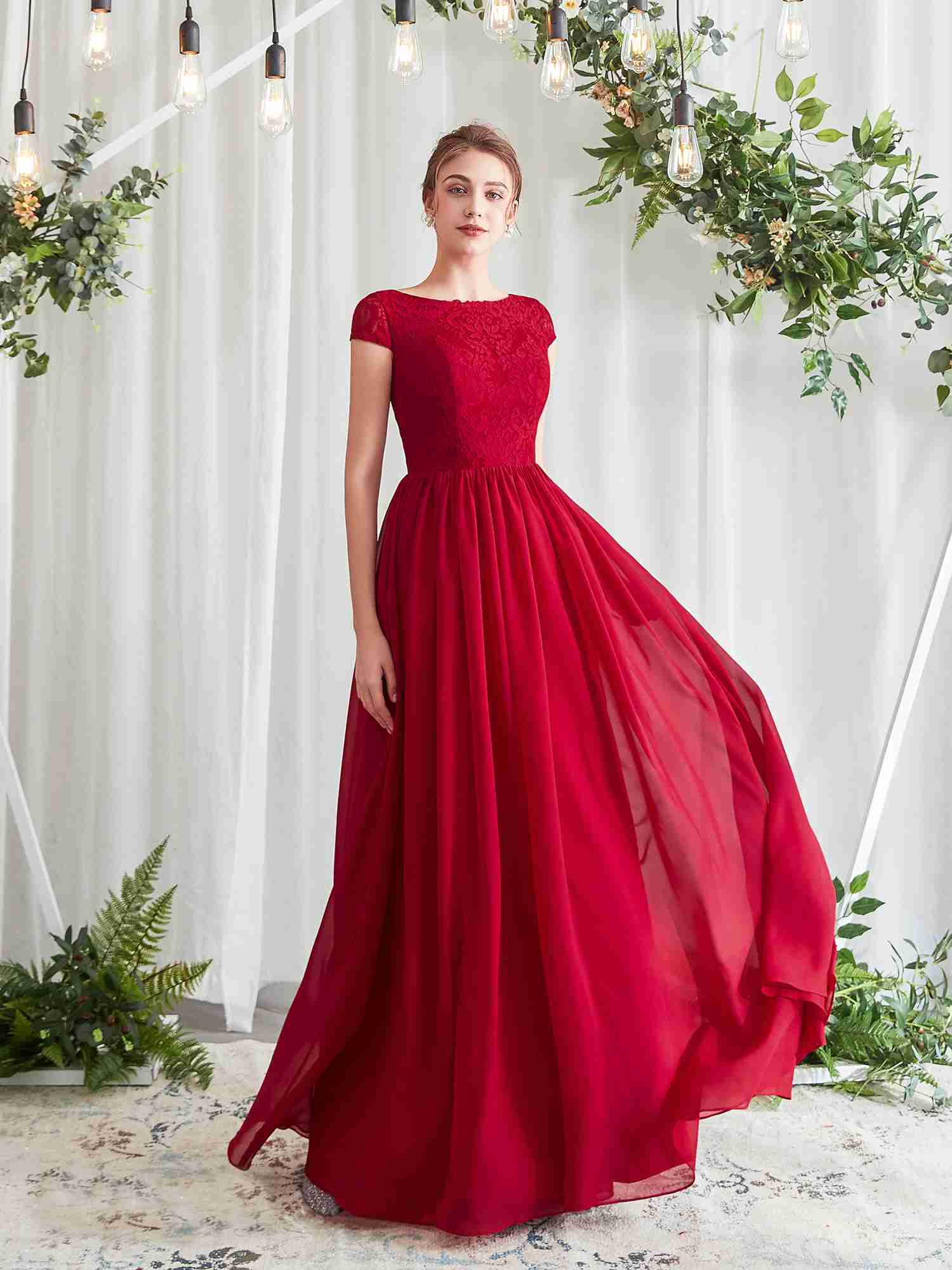 Robe De Ceremonie Mariage Longue Fluide Mousseline Dentelle Rouge Epaule Couverte
