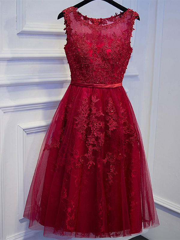Robe rouge dentelle courte hotsell