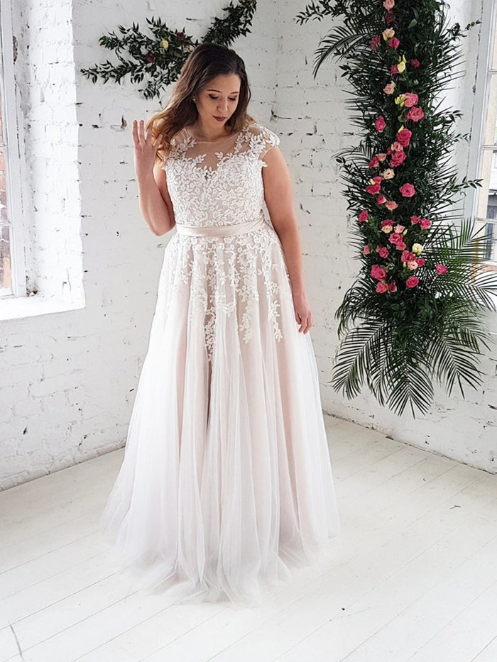 Femme ronde robe de mariée top