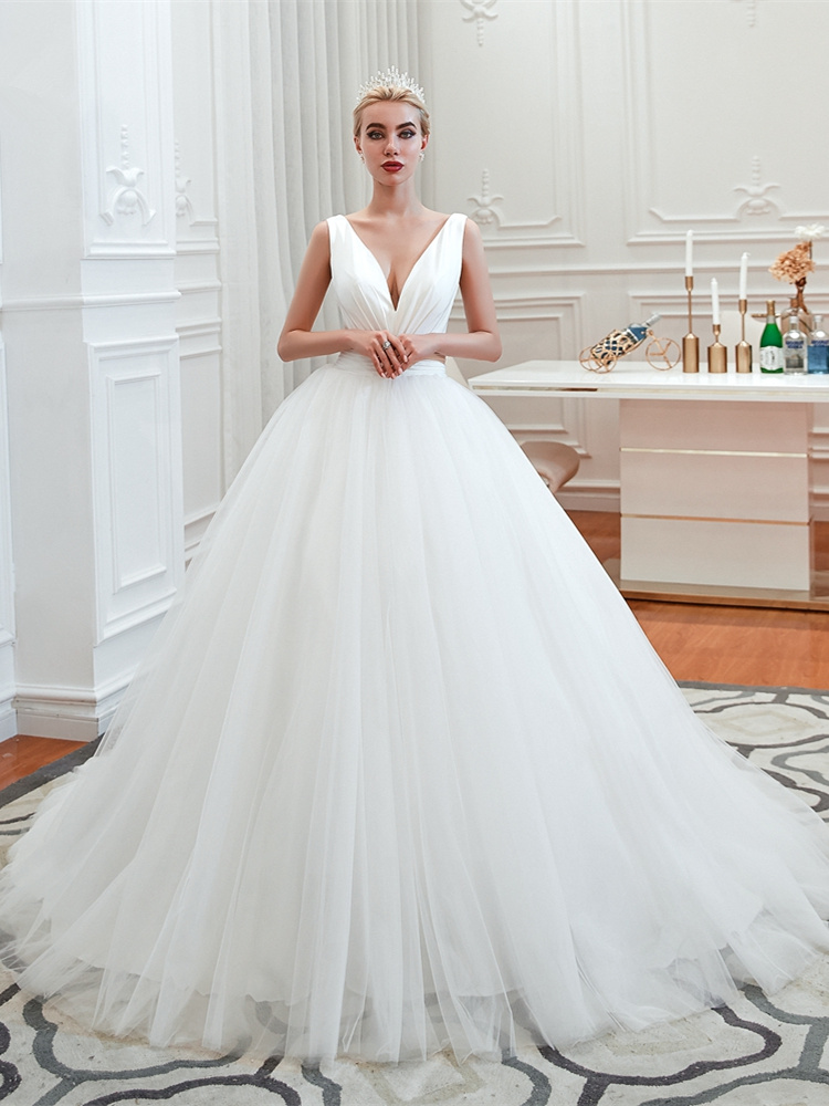 Robe de sale mariée princesse tulle
