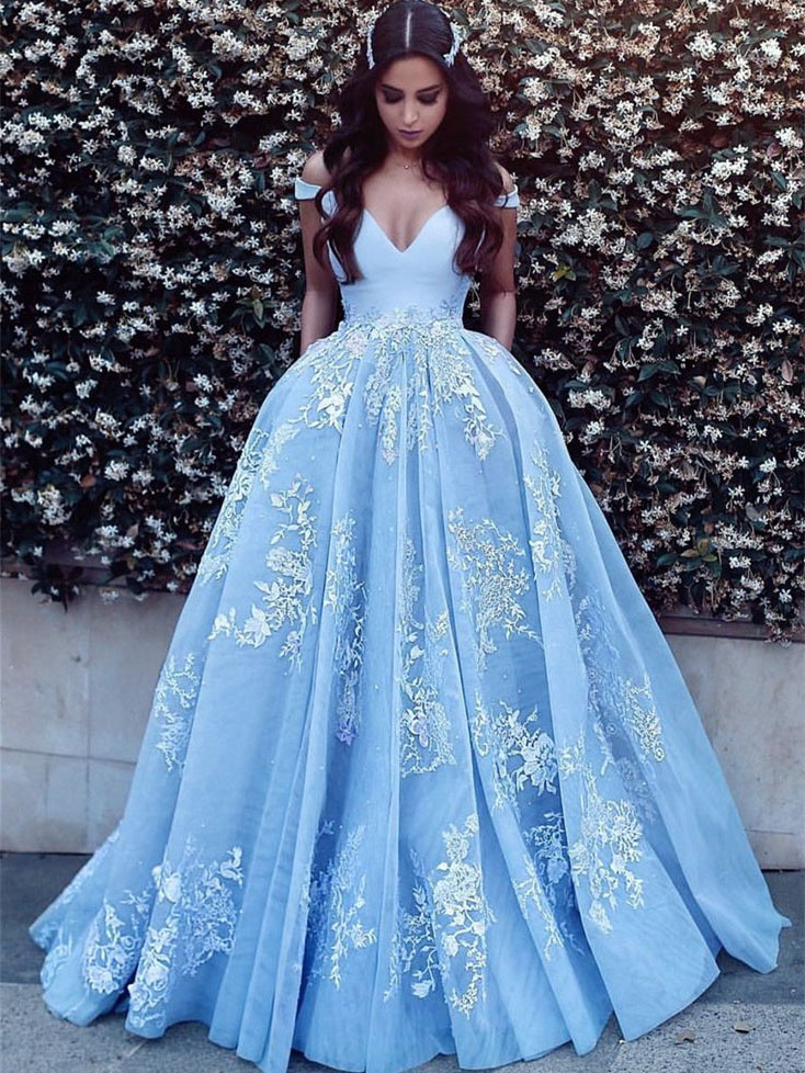 Robe De Soiree Epaule Denudee Princesse Longue Bleu Clair Tulle Dentelle