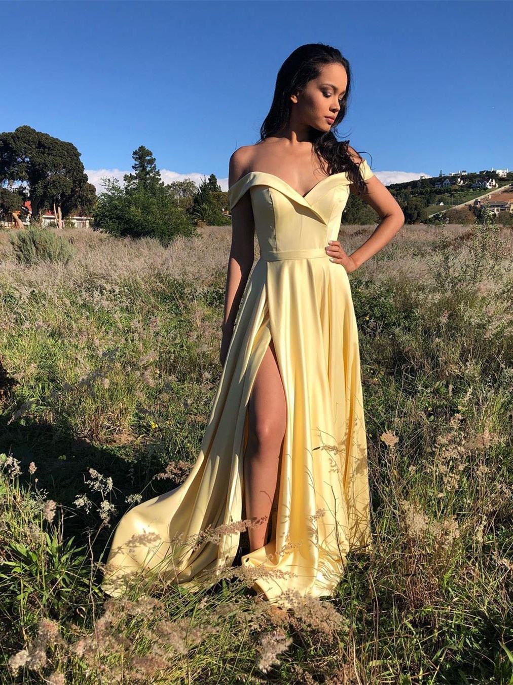 Robe longue avec shop épaule dénudée
