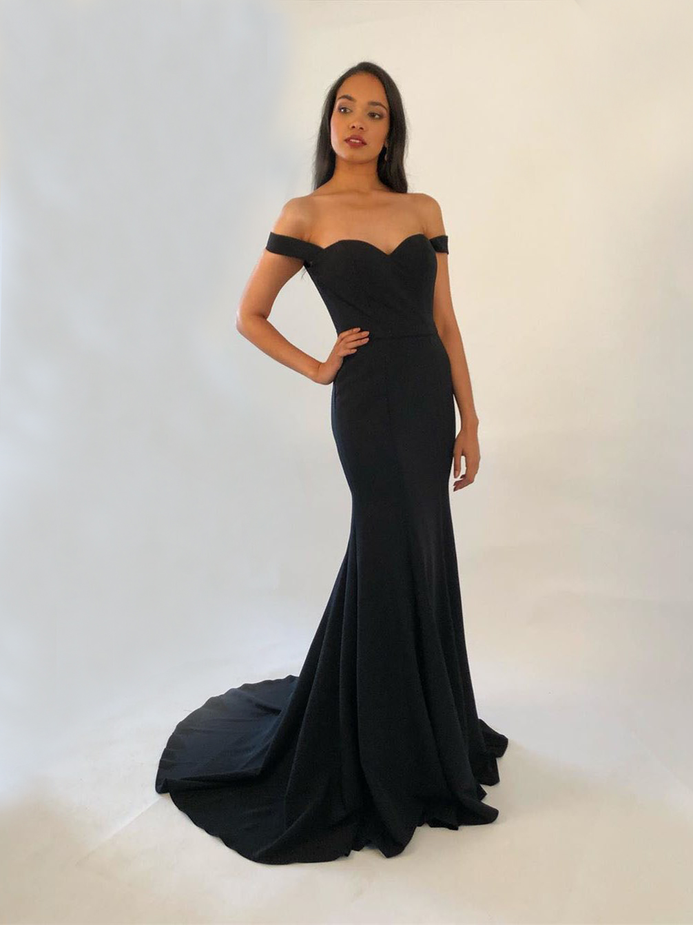 Robe Soir e Simple Et Chic Epaule D nud e Longue Satin Bleu Roi